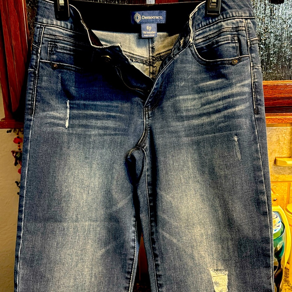 Democracy 8P.AB solution straight leg denim EUC LIKE NEW